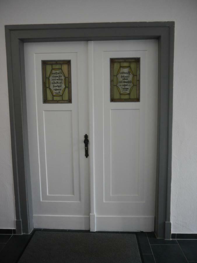 Altes Weingut Weinhaus Rebstock Apartment วินนิงเงน ภายนอก รูปภาพ